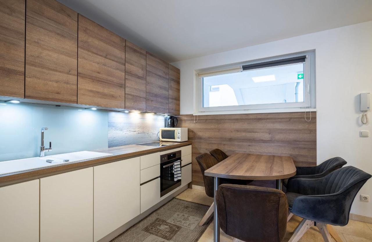 Donaufeld Living - Modernes Und Helles Apartment Wina Bagian luar foto