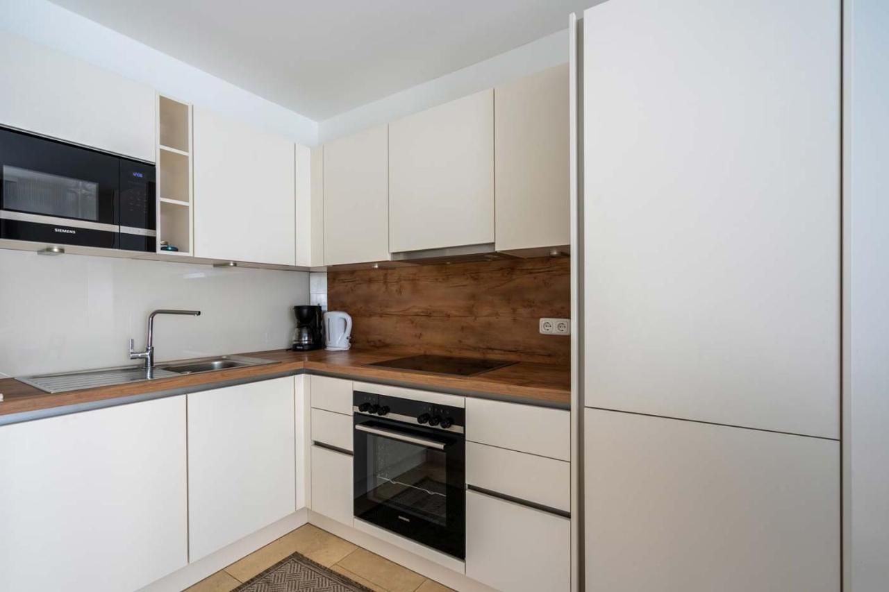 Donaufeld Living - Modernes Und Helles Apartment Wina Bagian luar foto