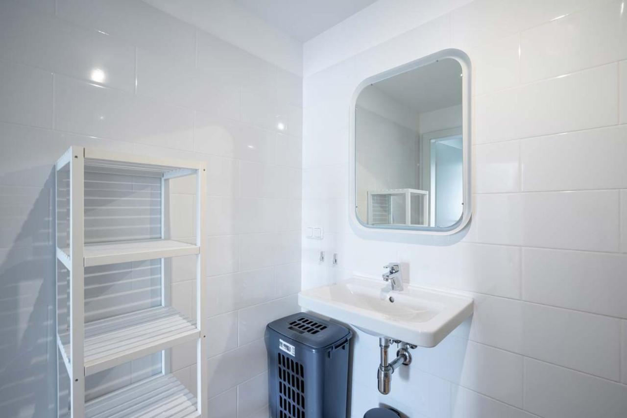 Donaufeld Living - Modernes Und Helles Apartment Wina Bagian luar foto